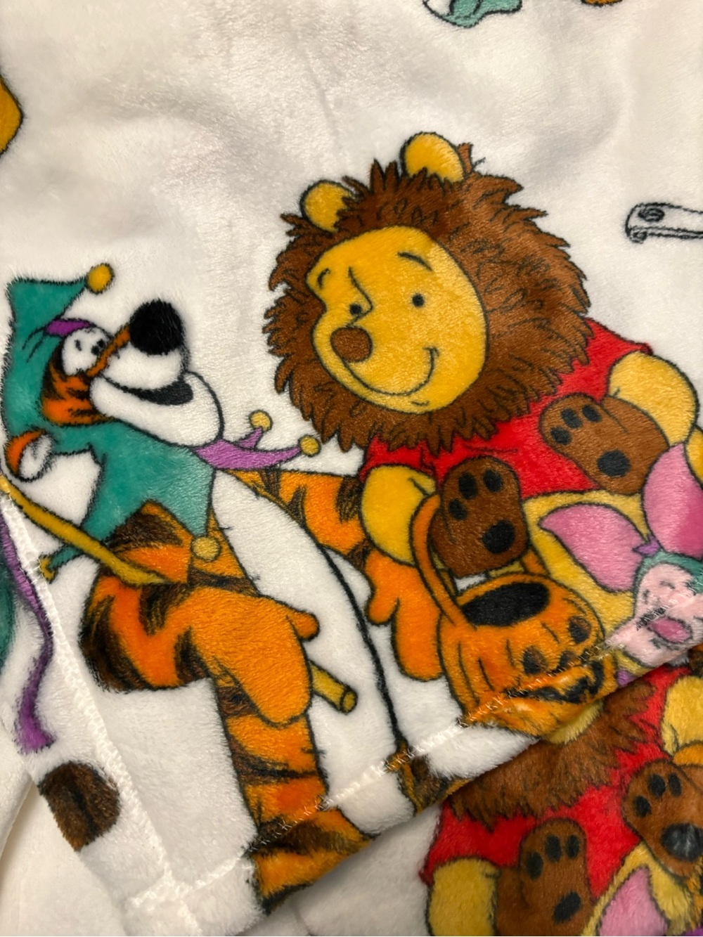 Disney Winnie the Pooh Halloween Themed Plush Throw Blanket - Picture 7 of 8